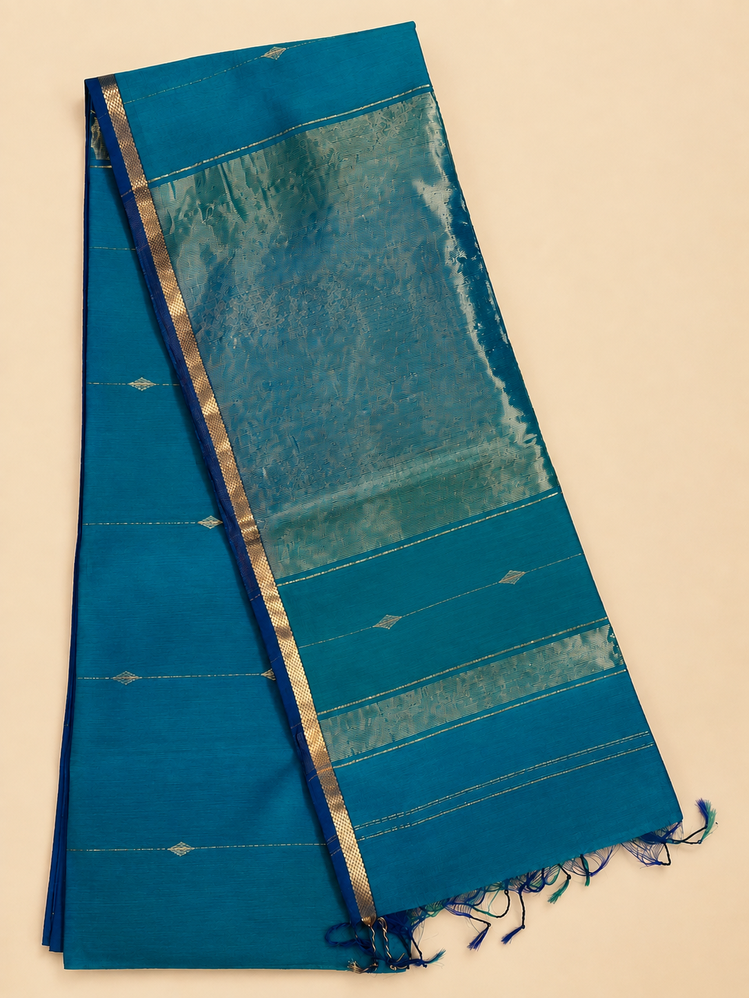 Nilaya – Dual-Toned Blue Maheshwari Silk Saree